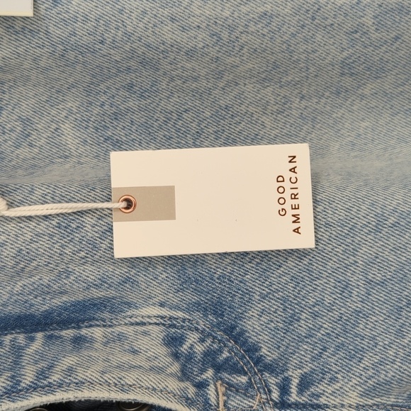 Good American Light Blue Straight Leg Jeans - Picture 5 of 9
